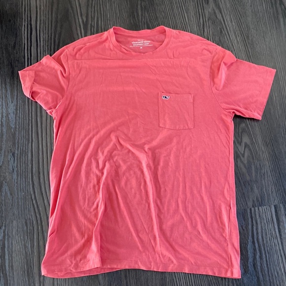 Vineyard Vines Other - 🍍VINEYARD VINES T SHIRT🍍SIZE MED🍍B-2